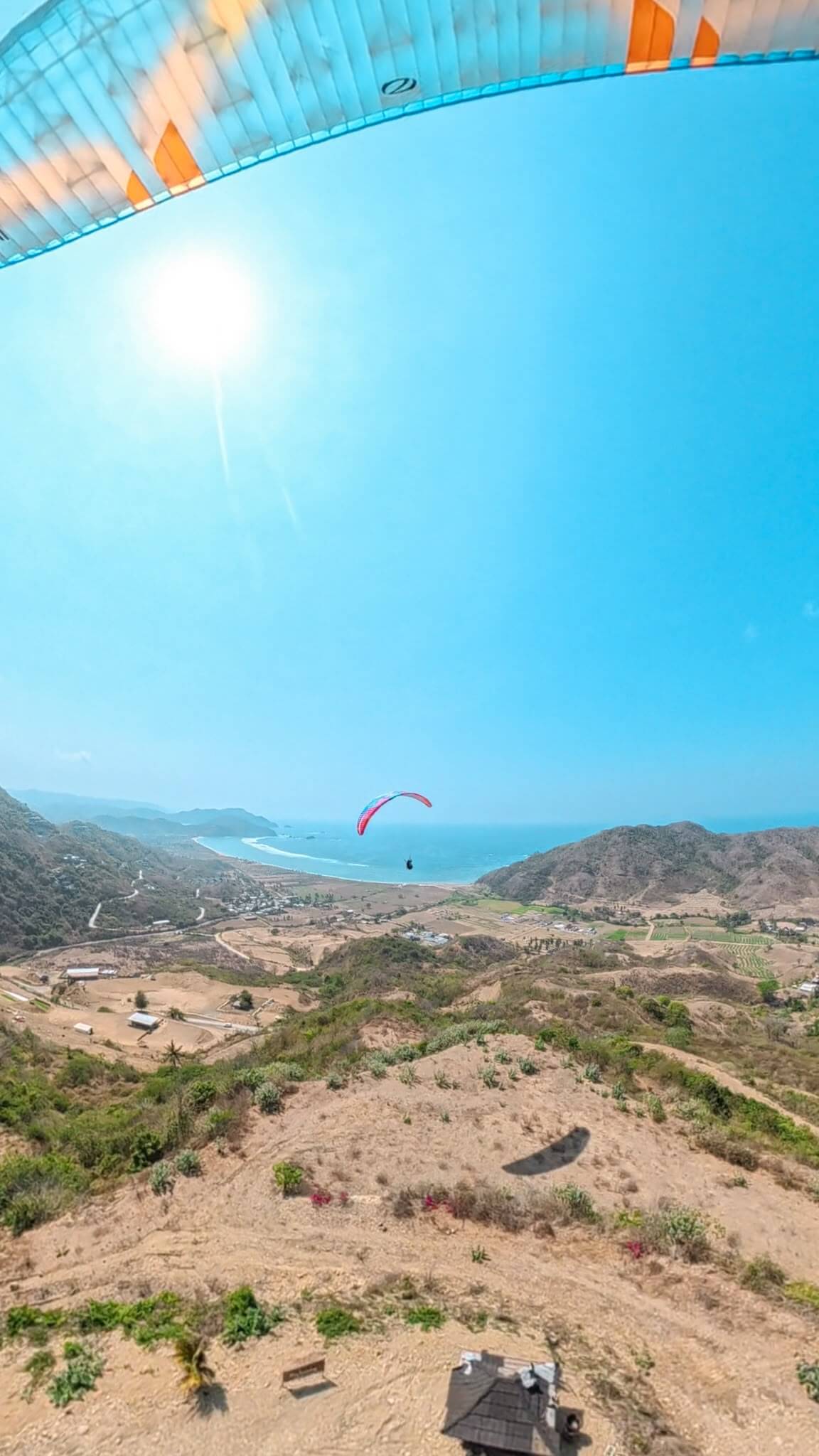 Bird’s eye view over de kust van Lombok